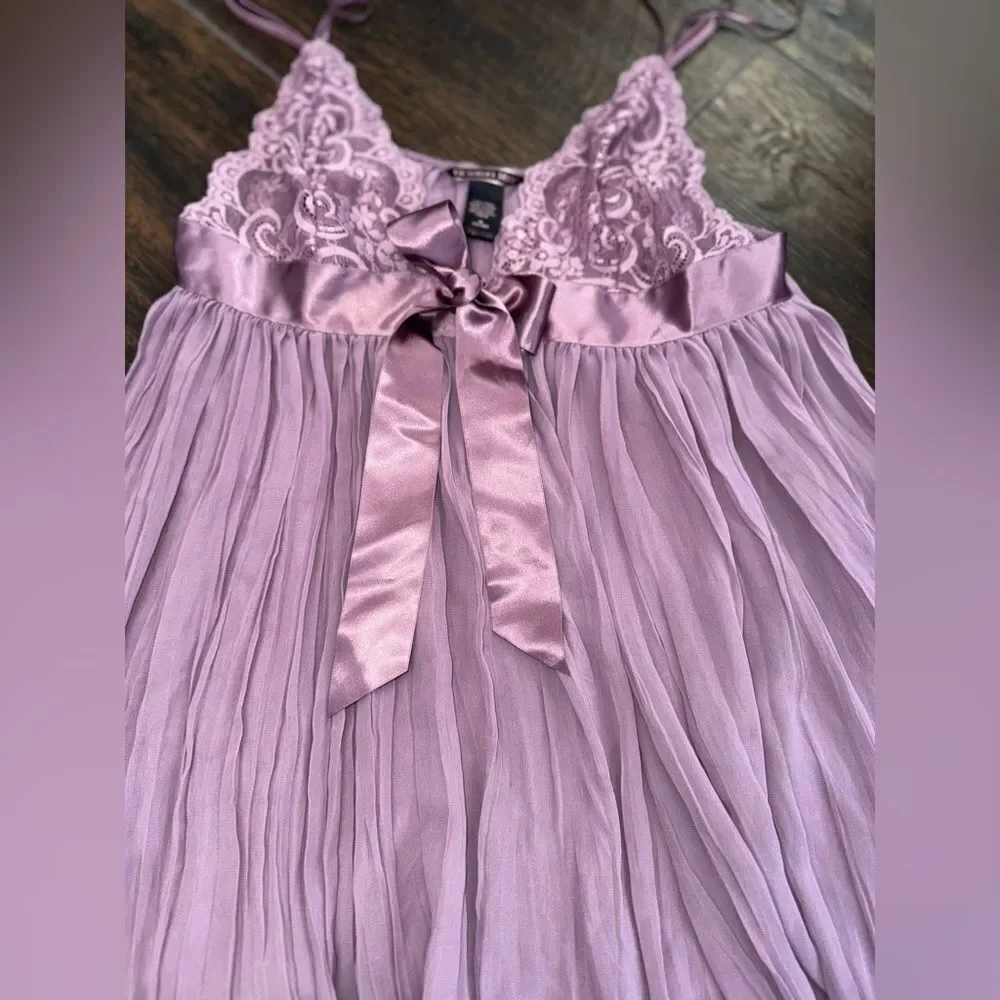 Victoria’s Secret Lavender Lace Babydoll Nightie Set– Size M